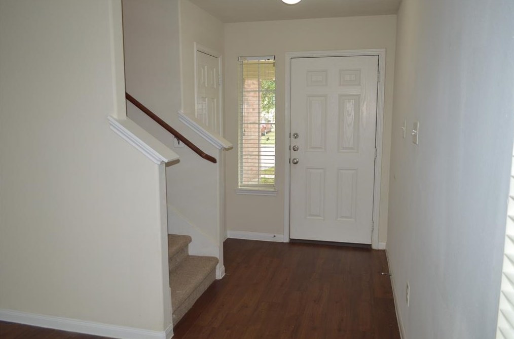 22335 Queenbury Hills Dr, Houston TX  77073-5685 exterior