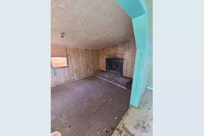 306 E Ida Avenue, Electra, TX 76360 - Photo 7