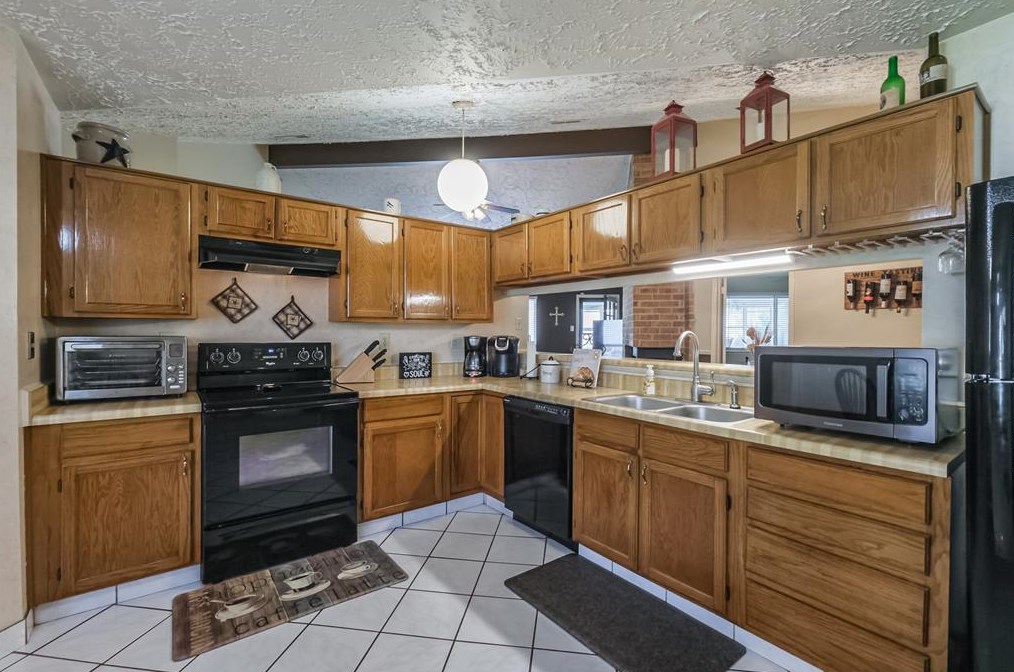 3719 Embarcadero Dr, Houston TX 77082-2905 exterior