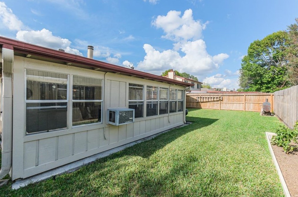 3719 Embarcadero Dr, Houston TX 77082-2905 exterior