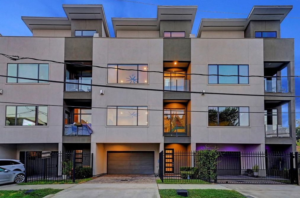 1411 Hickory St, Houston TX  77007-6232 exterior