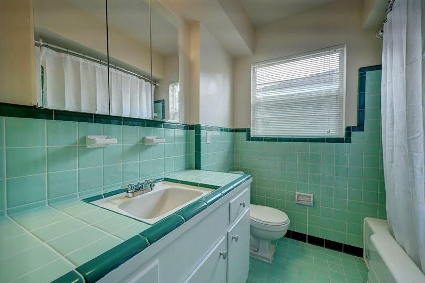 4734 Kingfisher Dr, Houston TX  77035-4920 exterior