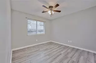 16310 Blossomwood Ln, Sugar Land, TX 77498 - Photo 25