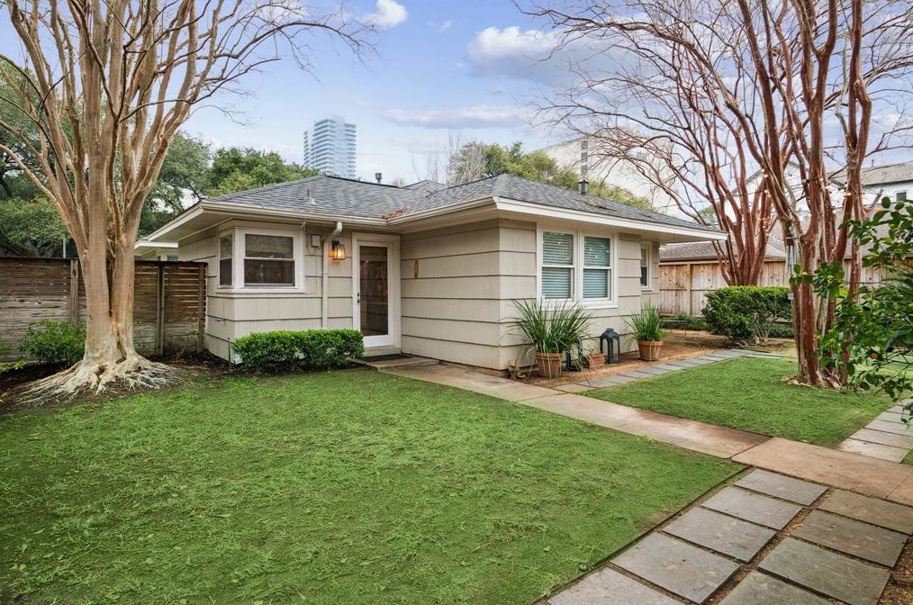 3927 Colquitt St, Houston TX  77027-6306 exterior