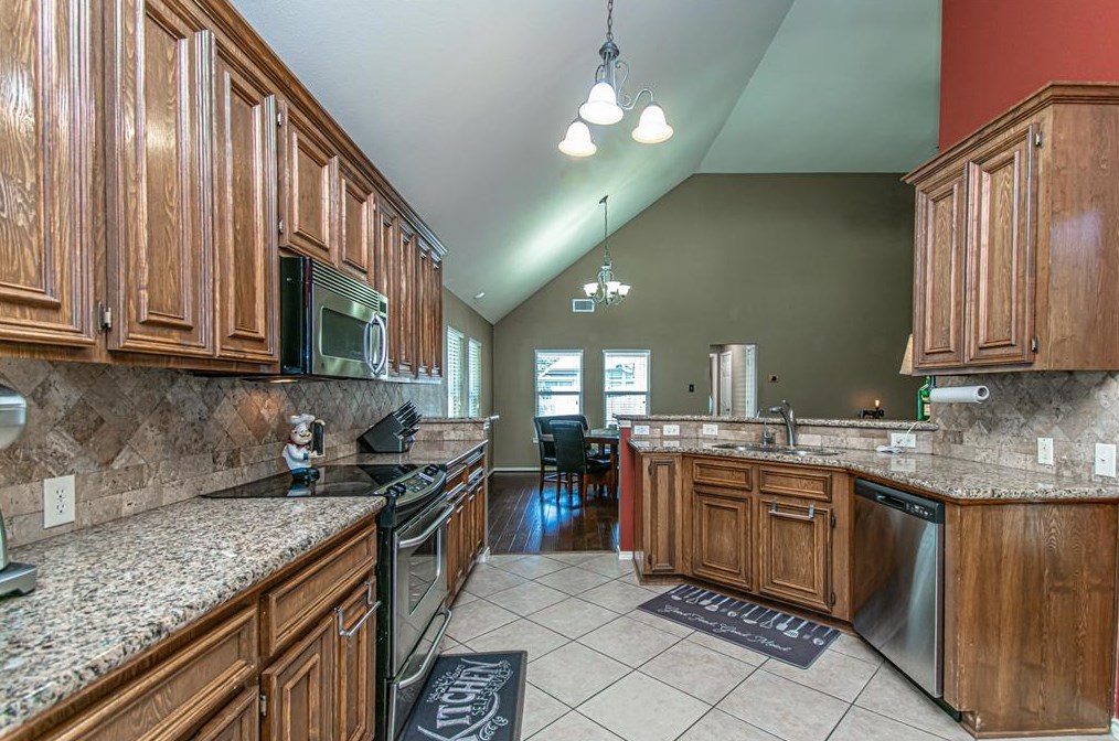 15815 Azalea Shr Ct, Houston TX  77044-1161 exterior