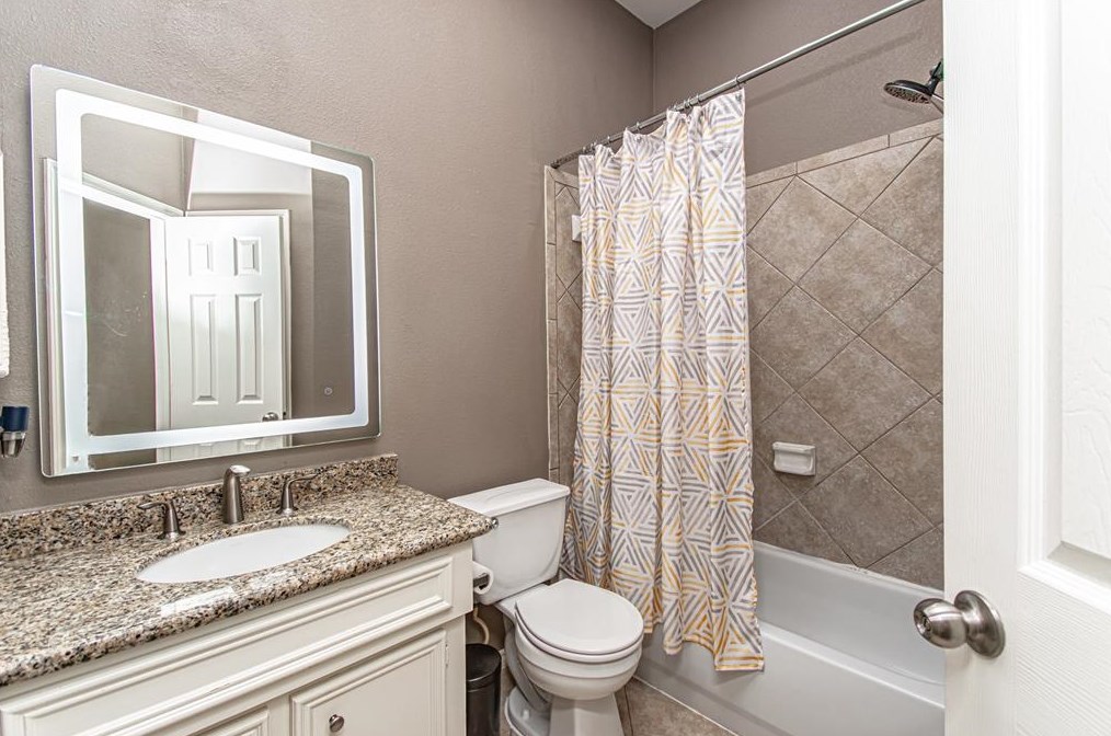 15815 Azalea Shr Ct, Houston TX  77044-1161 exterior