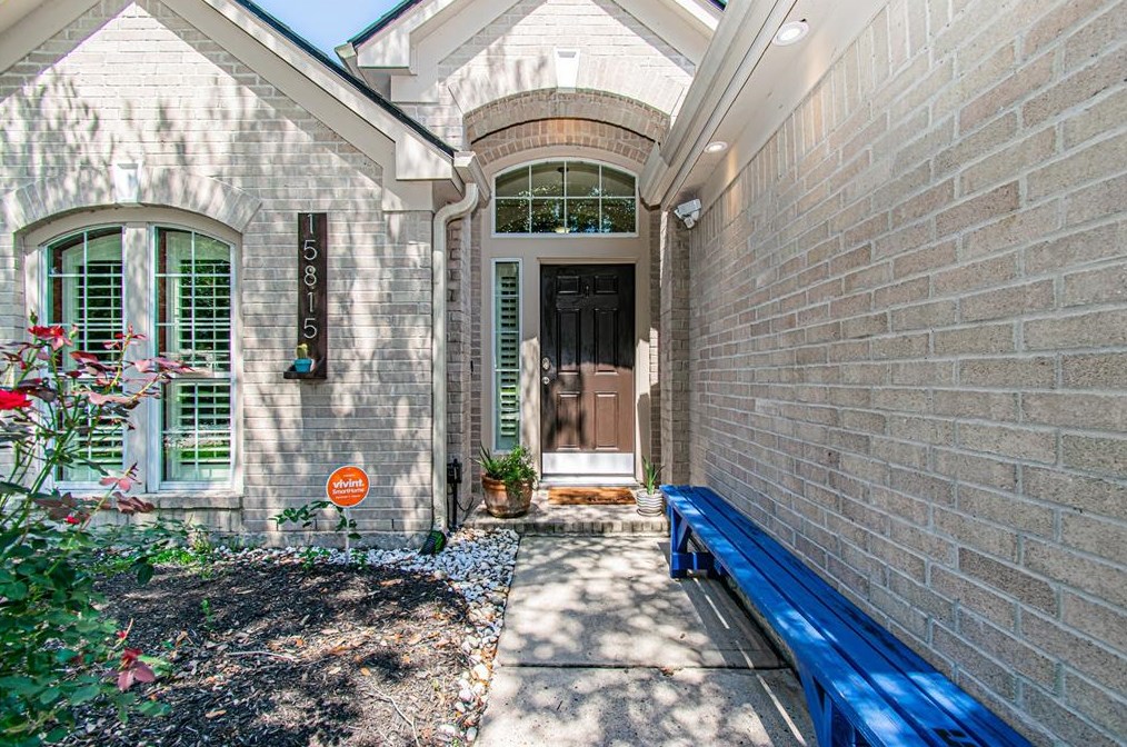 15815 Azalea Shr Ct, Houston TX  77044-1161 exterior