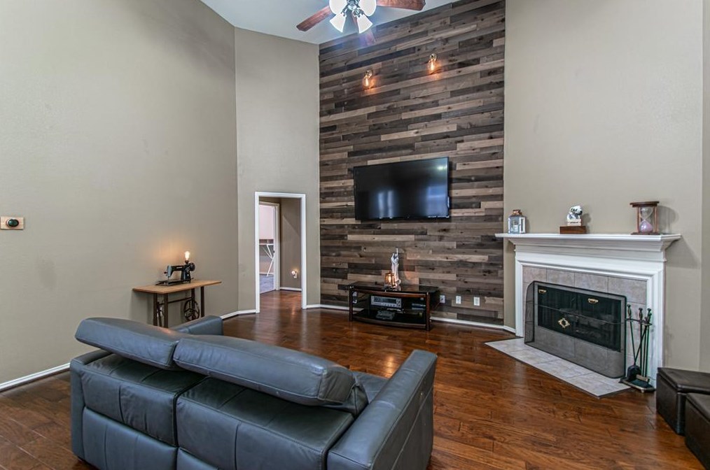 15815 Azalea Shr Ct, Houston TX  77044-1161 exterior