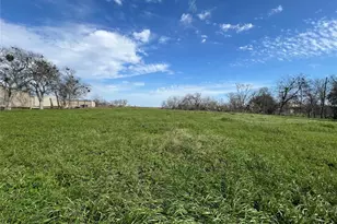 1101 S Mechanic St, El Campo, TX 77437 - Photo 3