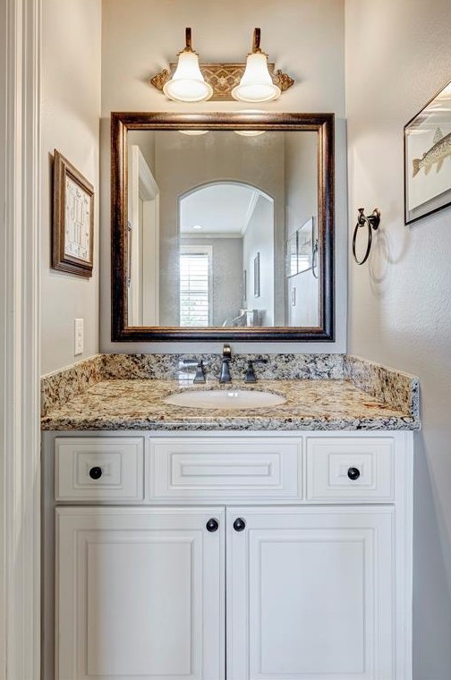 6219 Ella Lee Ln, Houston TX  77019-6310 exterior