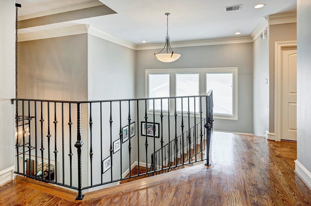 6219 Ella Lee Ln, Houston TX  77019-6310 exterior