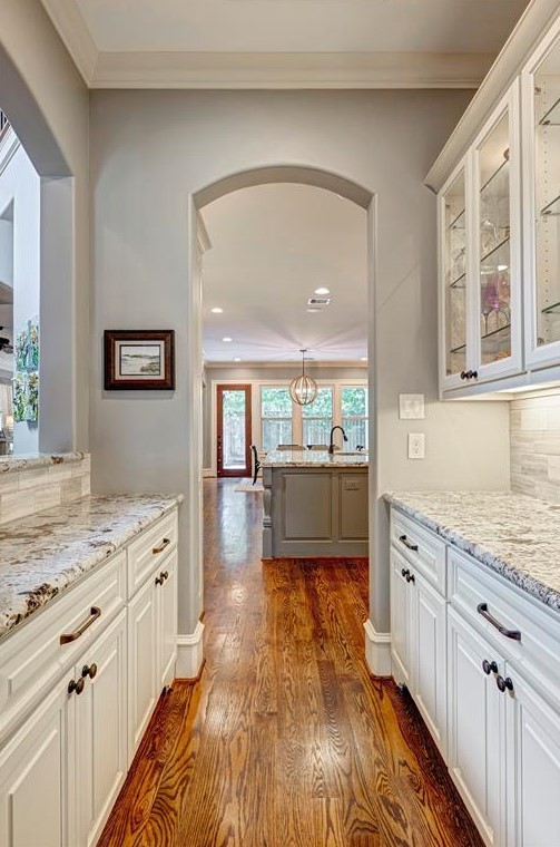 6219 Ella Lee Ln, Houston TX  77019-6310 exterior