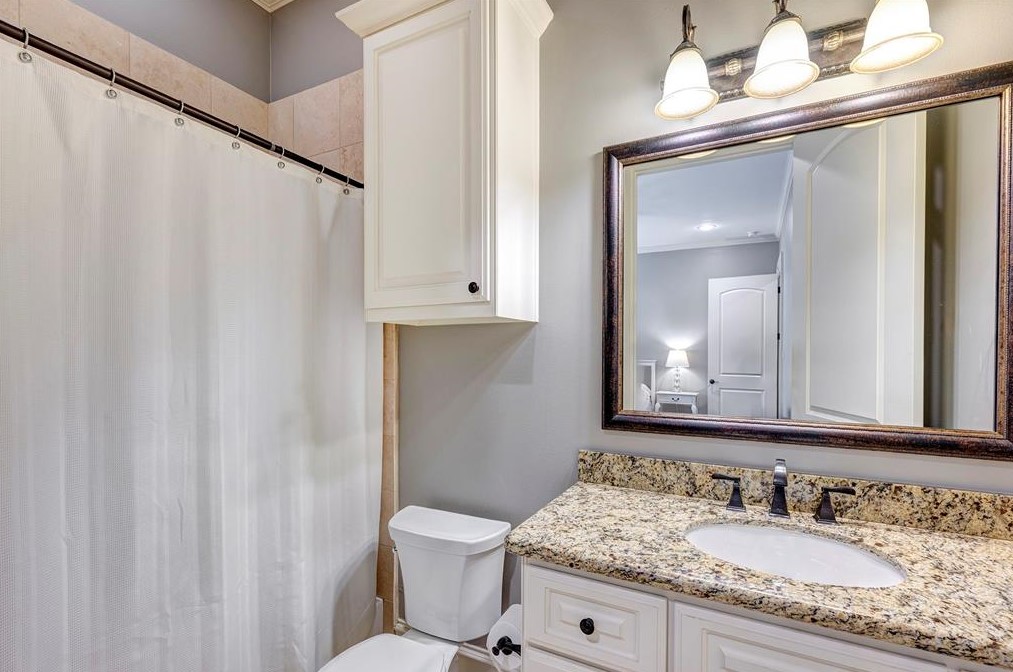 6219 Ella Lee Ln, Houston TX  77019-6310 exterior