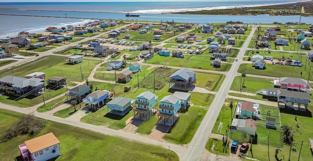 331 Caisson, Jones Creek TX  77541 exterior