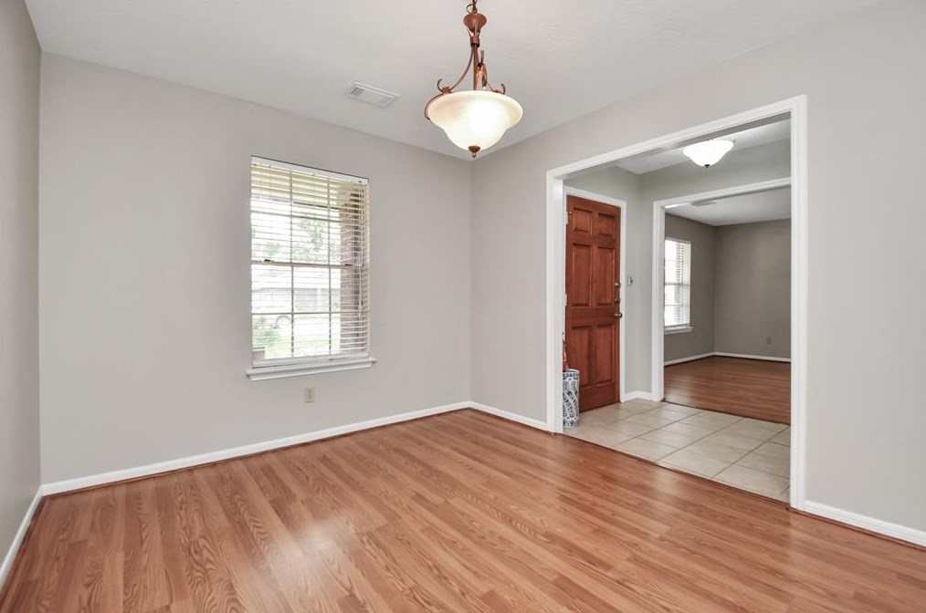 9107 Rippling Fld Dr, Houston TX  77064-4840 exterior