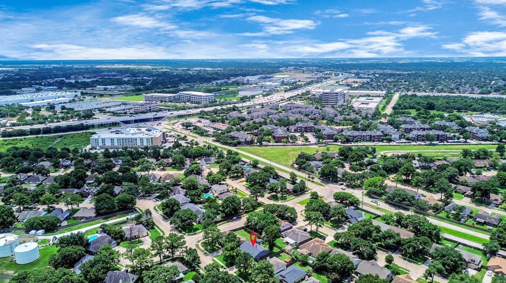 9107 Rippling Fld Dr, Houston TX  77064-4840 exterior