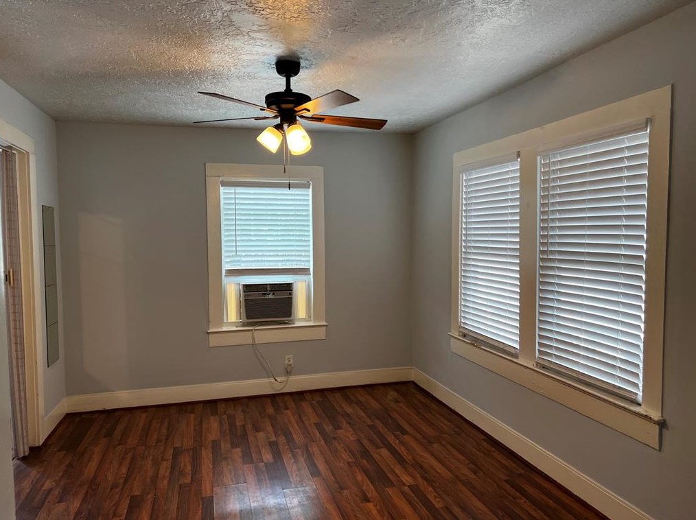 416 16th St, Houston TX  77008-4302 exterior