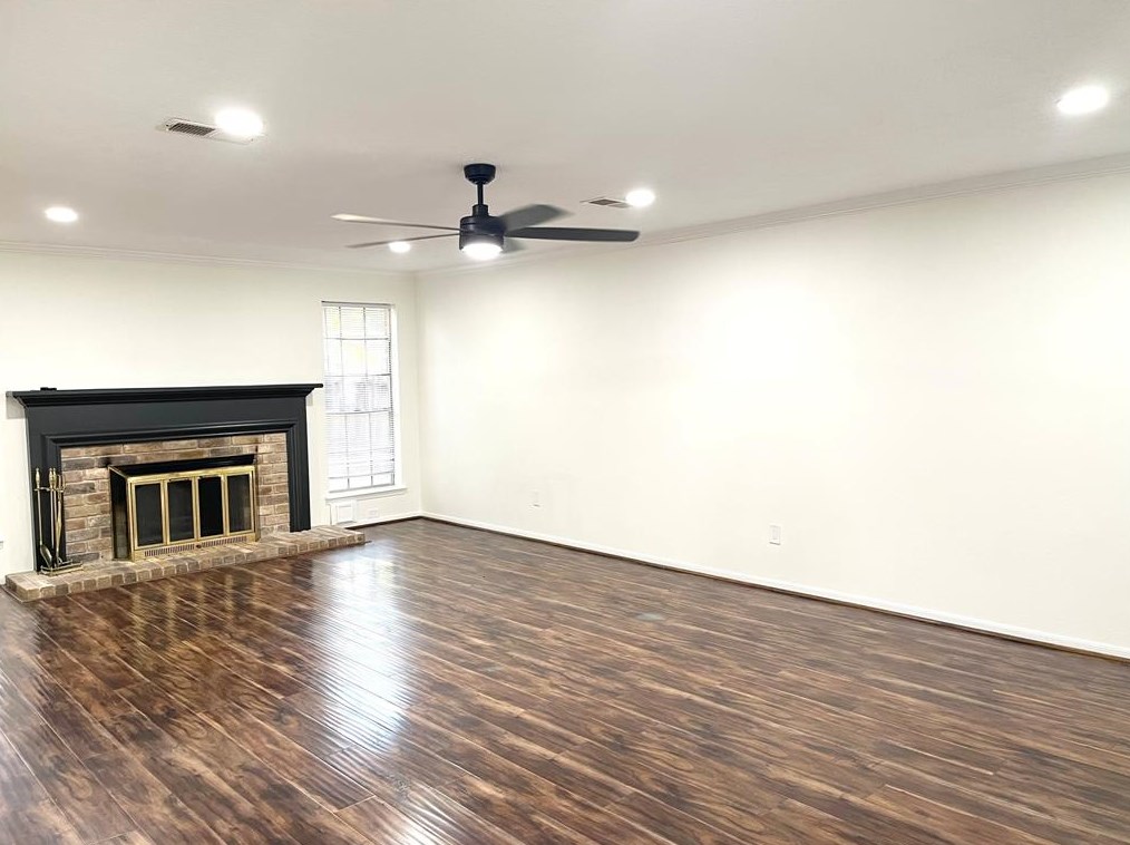 22 Cottage Grove Pl, Spring TX  77381-4410 exterior