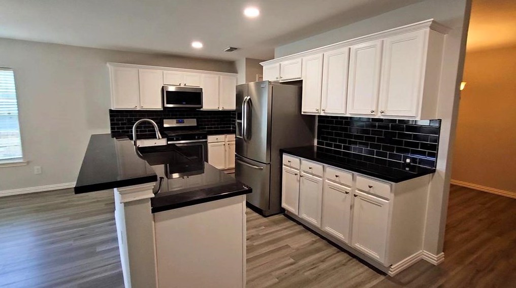 8918 Tarpon Spg Ln, Houston TX  77095-2264 exterior