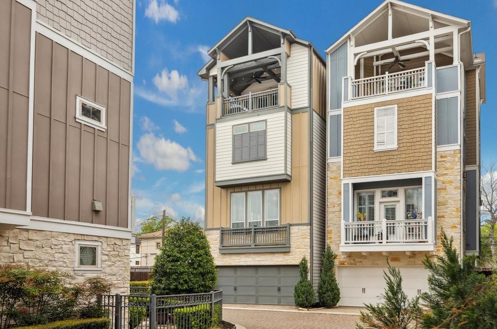 923 Byrne St, Houston TX  77009-7149 exterior