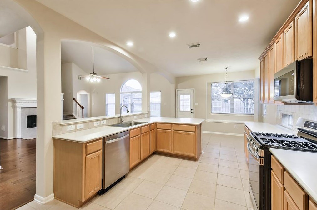 18410 Cascade Timbers Ln, Tomball TX  77377-5557 exterior