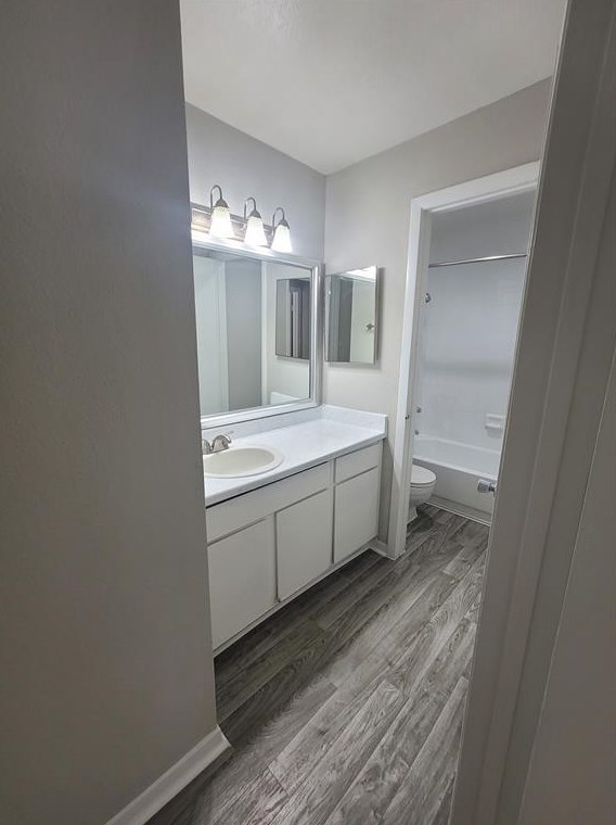 7250 Greens Rd, Houston TX  77064-1133 exterior