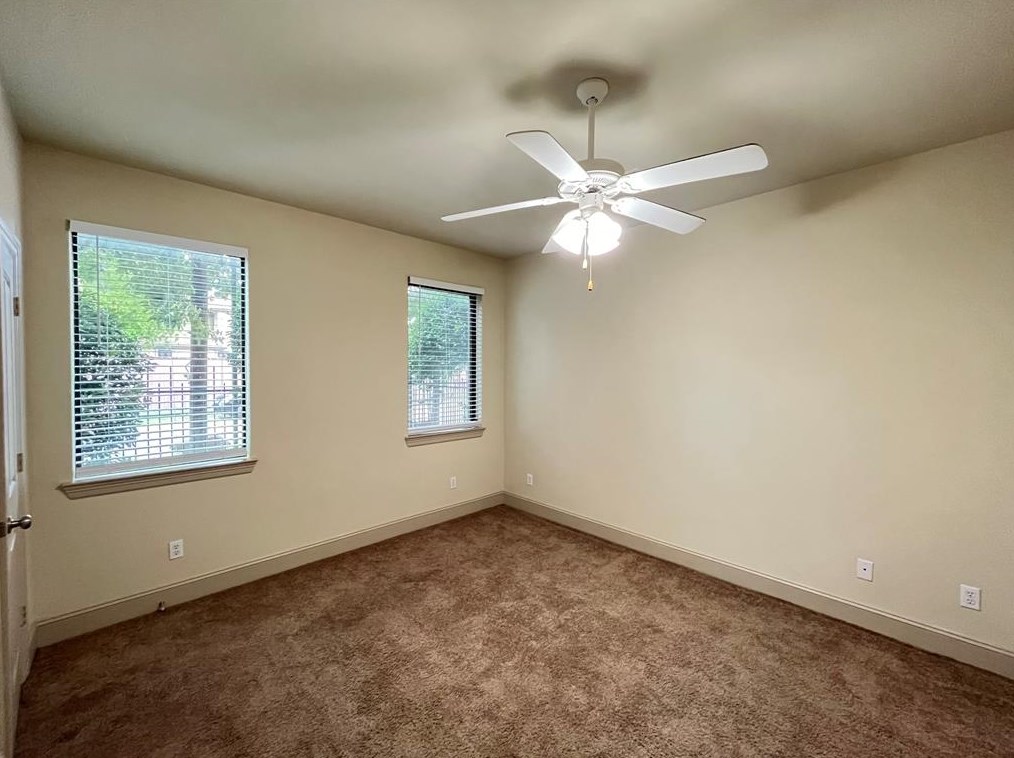 1613 Silver St, Houston TX  77007-3910 exterior