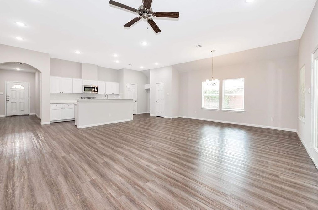 2150 Mosher Ln, Houston TX  77088-1744 exterior