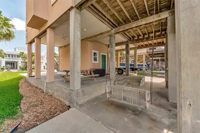 247 Isles End Road, Tiki Island, TX 77554 - Photo 33