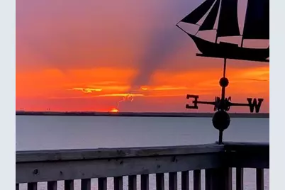 247 Isles End Road, Tiki Island, TX 77554 - Photo 45