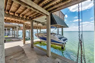 247 Isles End Rd, Tiki Island, TX 77554 - Photo 29