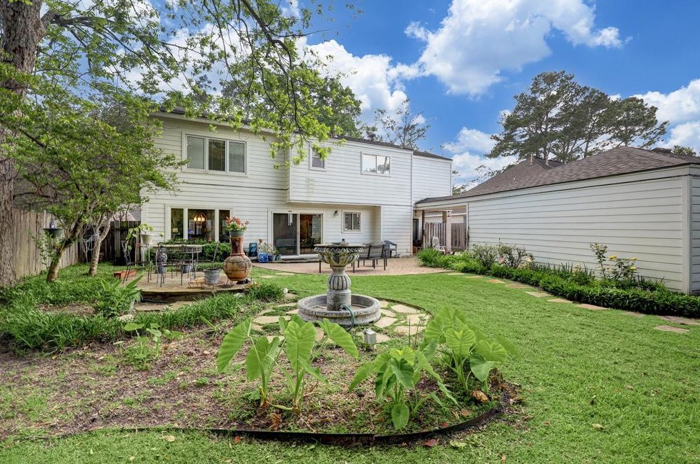 8926 Melissa Lea Ln, Houston TX  77040-2416 exterior