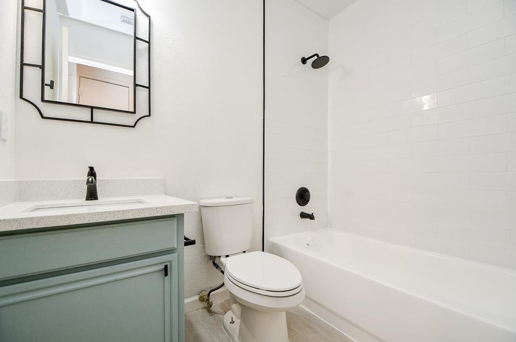 16618 Ripple Rdg Dr, Houston TX  77053-5348 exterior