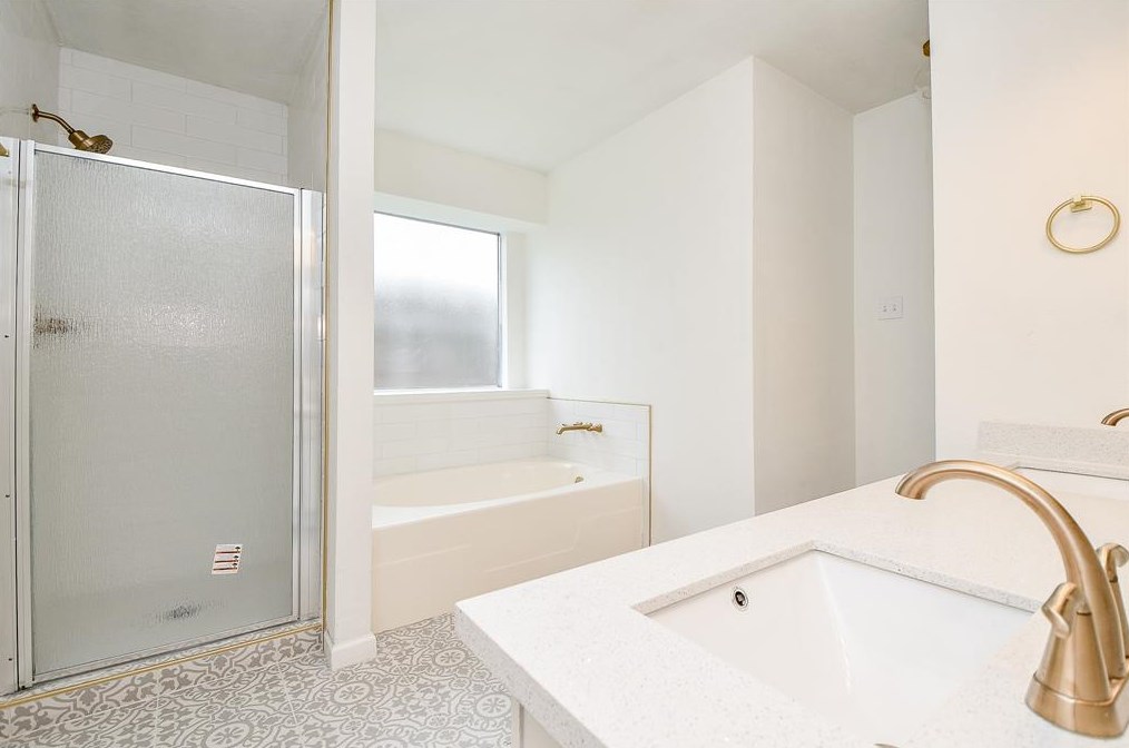 16618 Ripple Rdg Dr, Houston TX  77053-5348 exterior