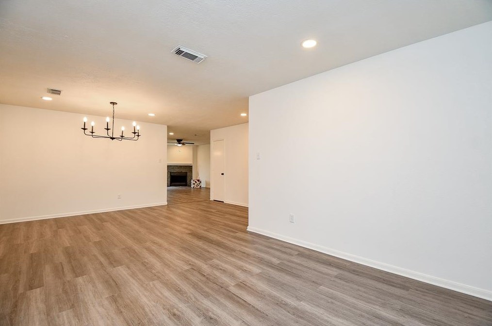 16618 Ripple Rdg Dr, Houston TX  77053-5348 exterior