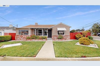 1208 Lucille St San Leandro Ca 94577 Mls 40890507 Coldwell