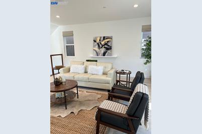 520 Ashton Way - Photo 1