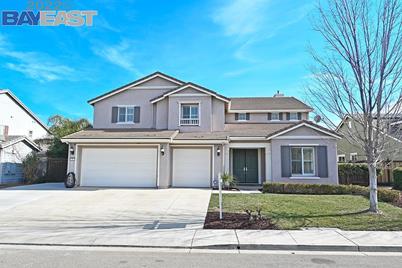 57 Vinca Ct, Oakley, CA 94561 - MLS 40979813 - Coldwell Banker