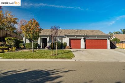 488 Quail Glen Dr, Oakley, CA 94561 - MLS 41015236 - Coldwell Banker