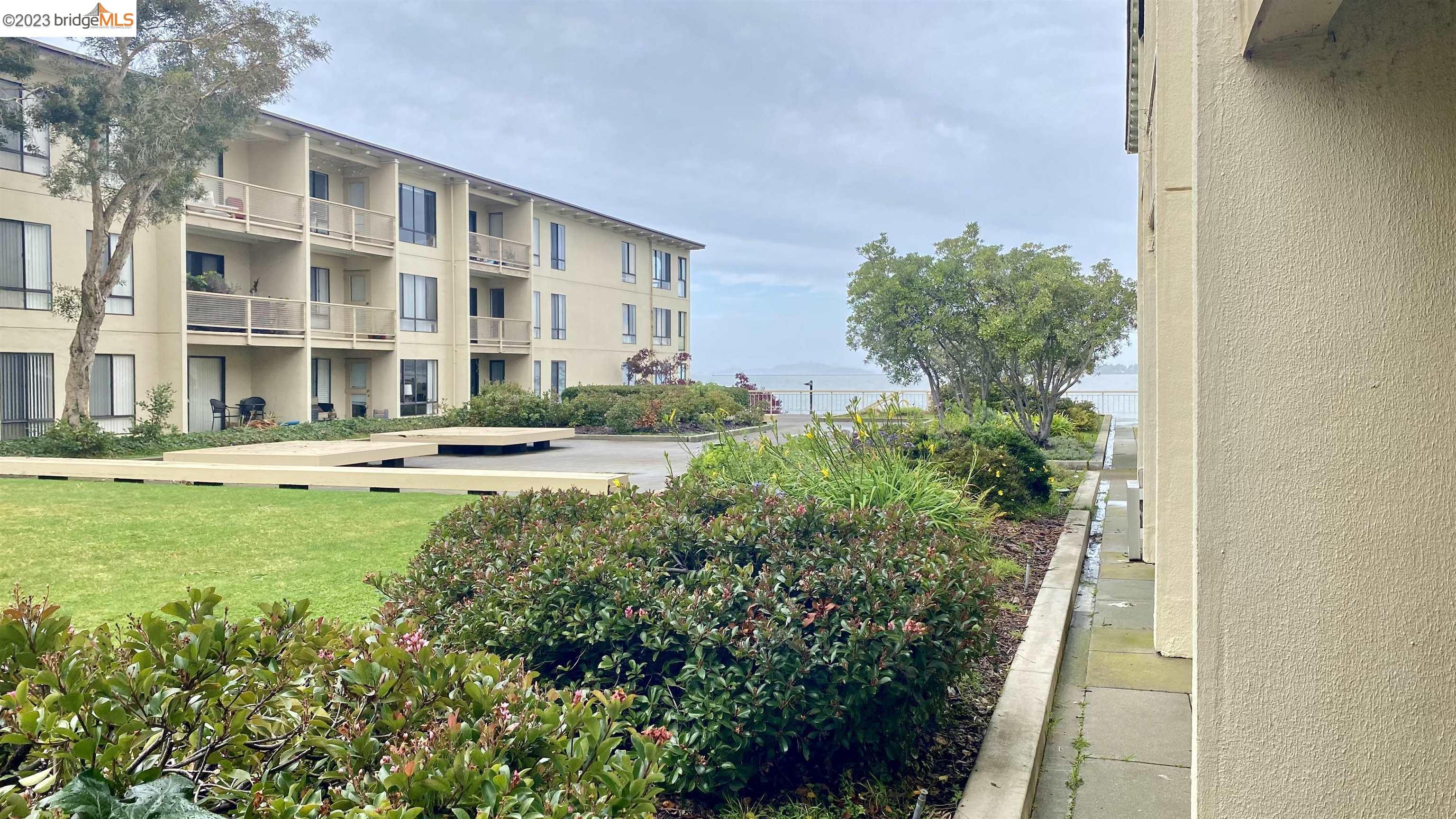 6 Captain E231, Emeryville, CA 94608 MLS 41016819 Coldwell Banker