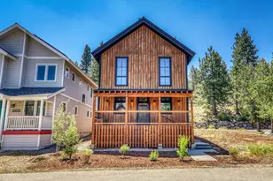 10085 SE River St, Truckee, CA 96161 - Photo 1