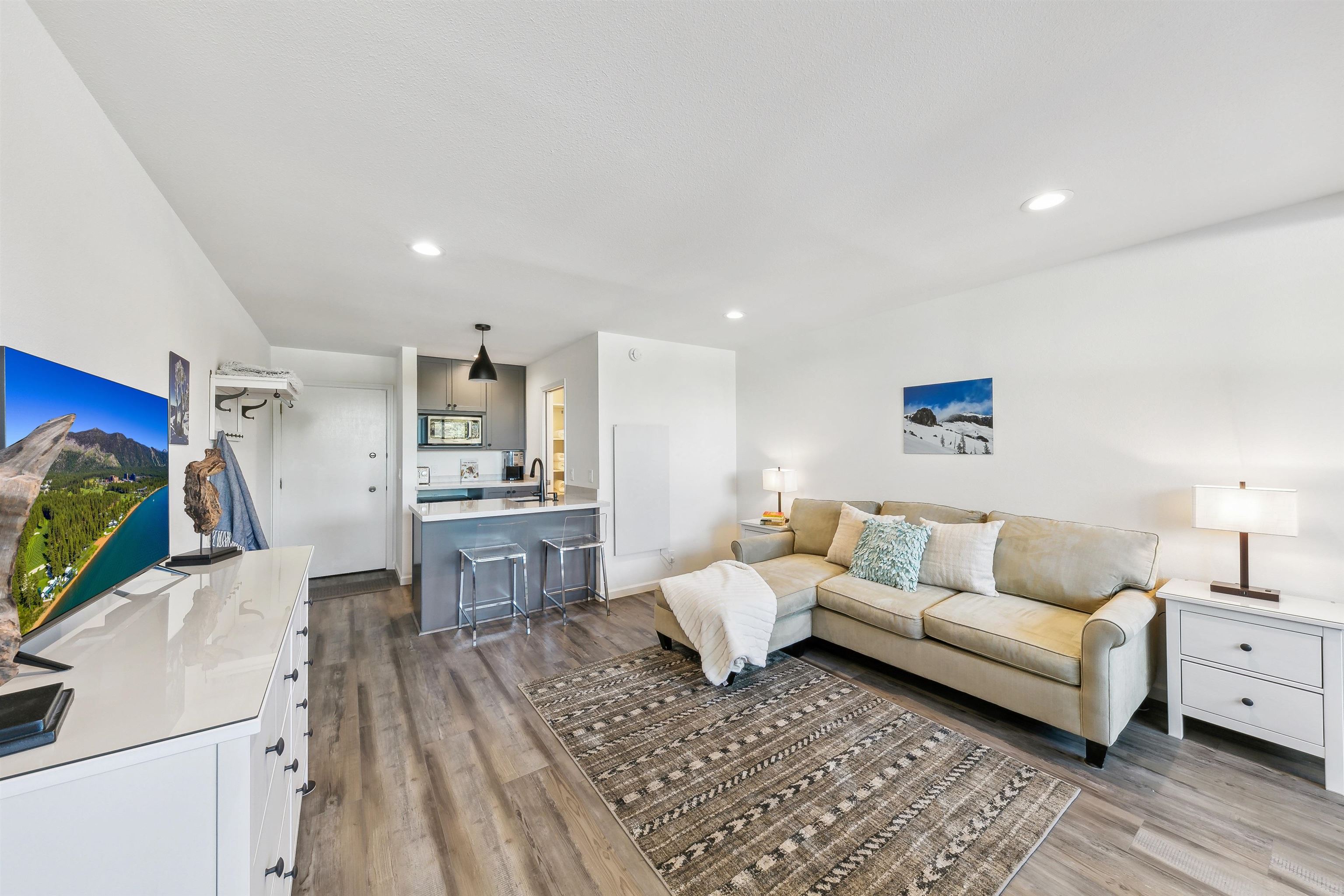 11589 Snowpeak Way #59-114, Truckee, CA 96161 - MLS 20250164 - Coldwell ...