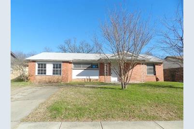 1713  Proctor Drive, Grand Prairie, TX 75051 - Photo 1
