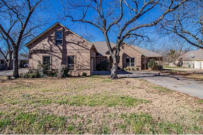 8713 S Monticello Cir Granbury Tx 76049 Mls 14494625 Coldwell Banker