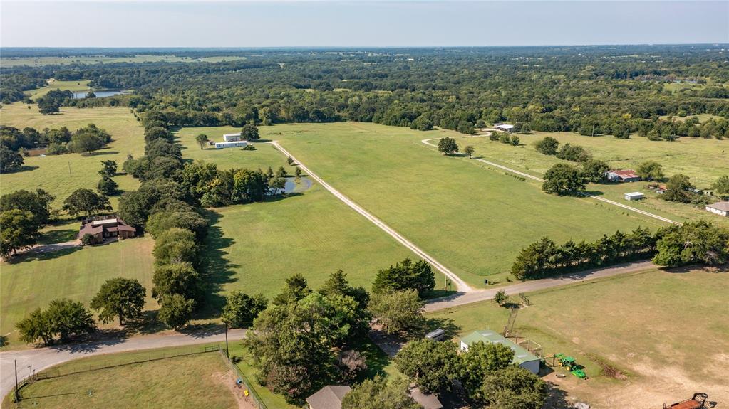 9554 Dripping Springs Rd, Denison, TX 75021 - MLS 14666293 - Coldwell ...