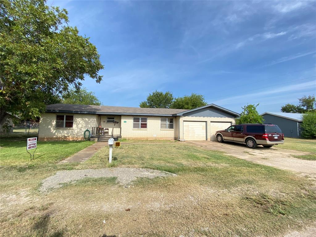 505 Sparks Dr, Evant, TX 76525 - MLS 14667872 - Coldwell Banker