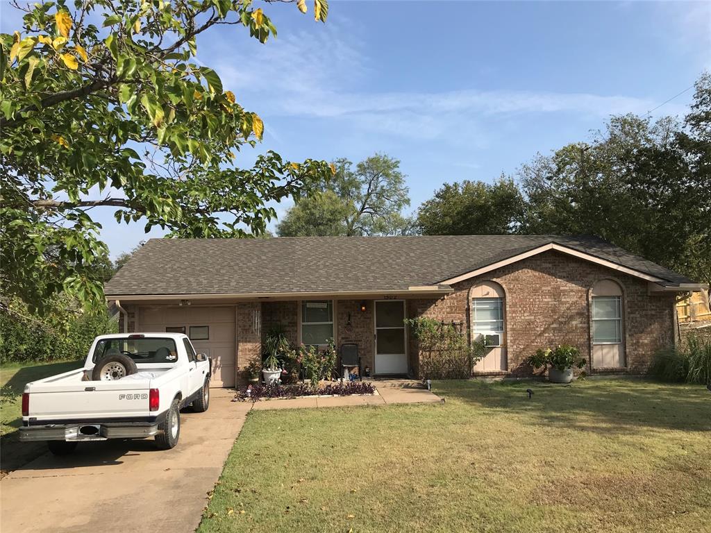 1502 Garrett St, Grand Prairie, TX 75051 - MLS 14672613 - Coldwell Banker