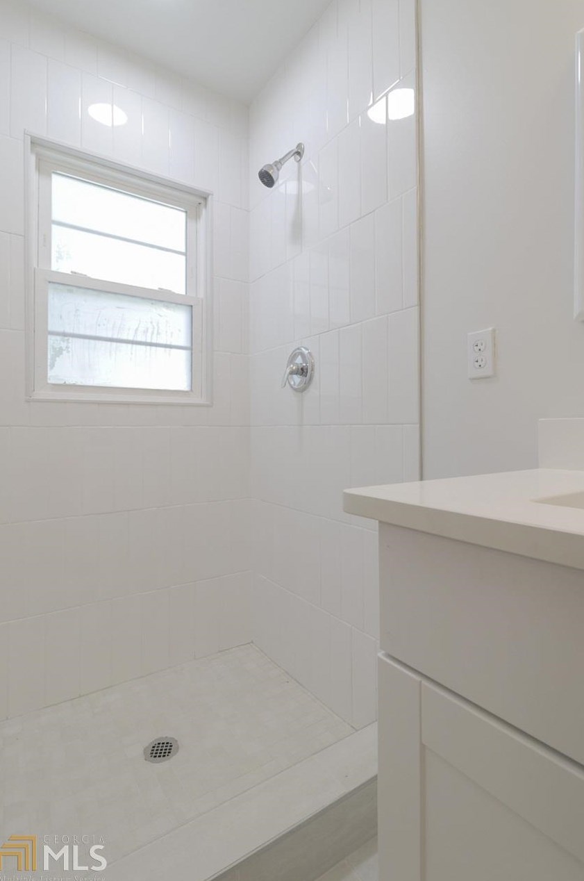 607 Densley Dr, Decatur GA  30033-5444 exterior