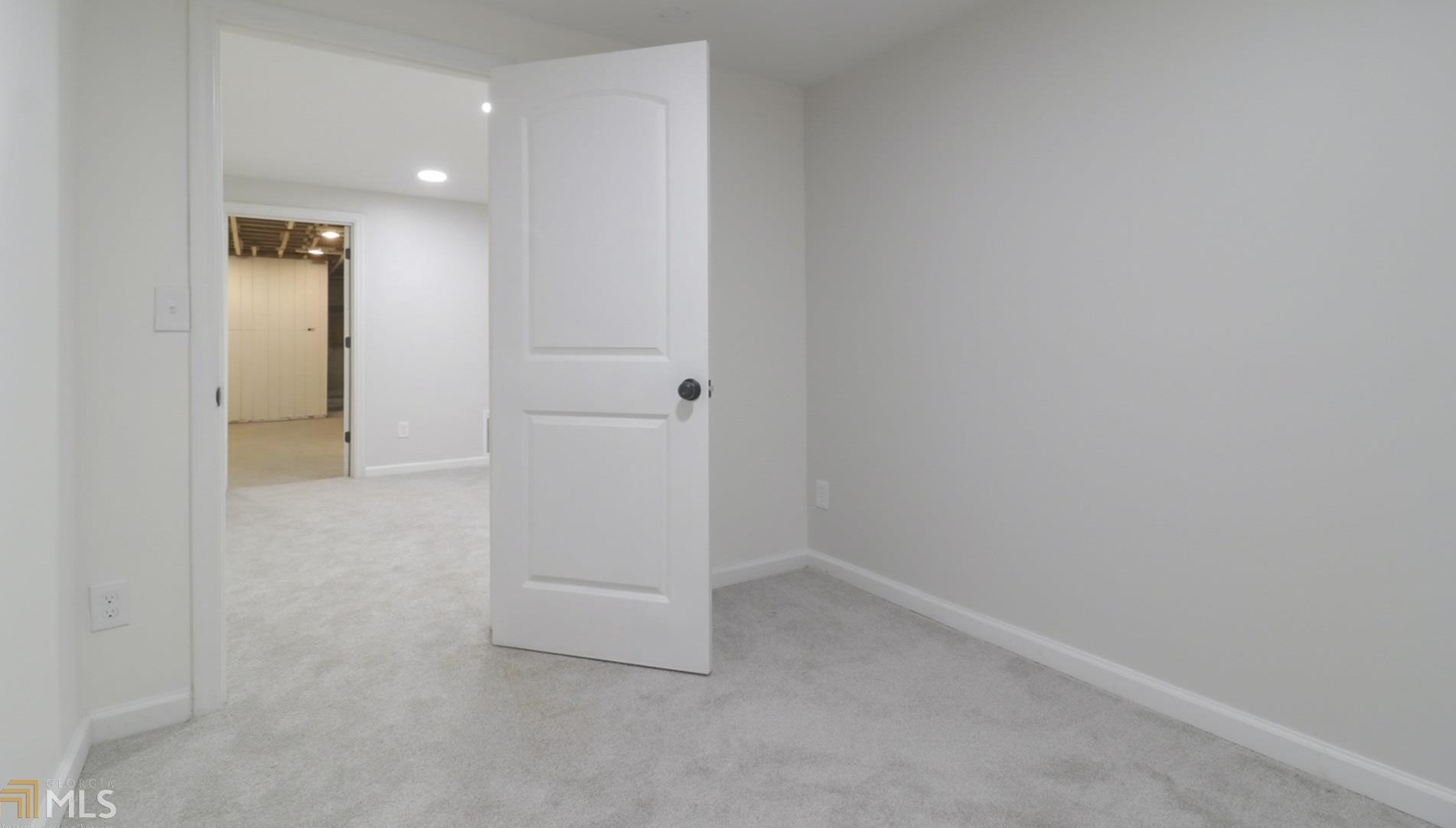 607 Densley Dr, Decatur GA  30033-5444 exterior