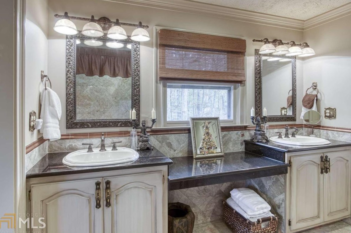 3160 Lk Rnch Dr, Gainesville GA 30506-1050 exterior